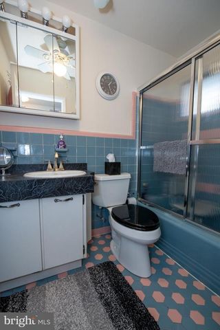 1180 BALLYTORE RD, Huntingdon Valley, PA 19006