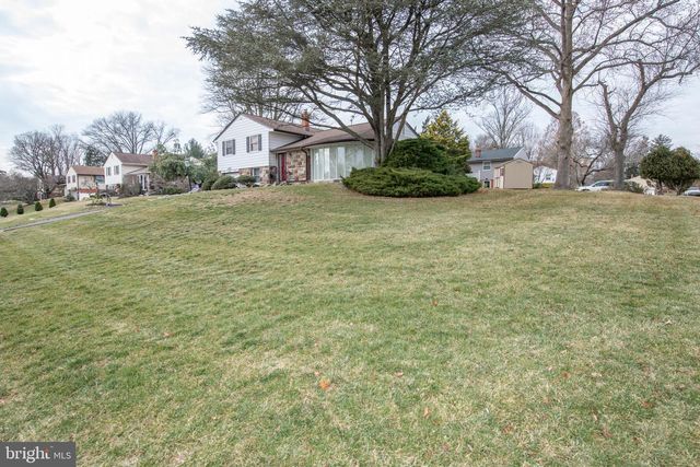 1180 BALLYTORE RD, Huntingdon Valley, PA 19006