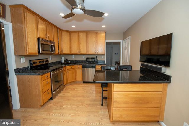 1180 BALLYTORE RD, Huntingdon Valley, PA 19006