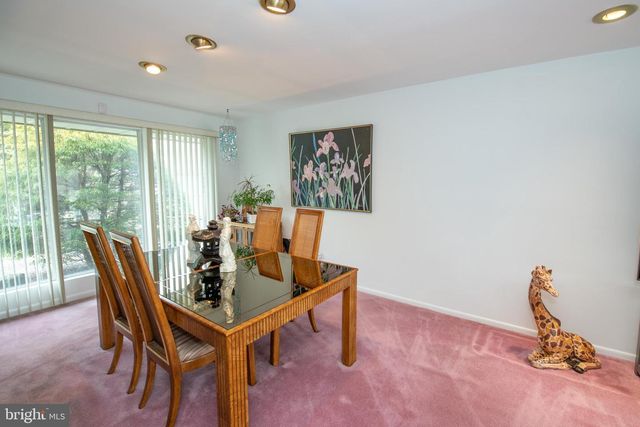 1180 BALLYTORE RD, Huntingdon Valley, PA 19006