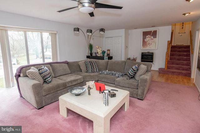 1180 BALLYTORE RD, Huntingdon Valley, PA 19006