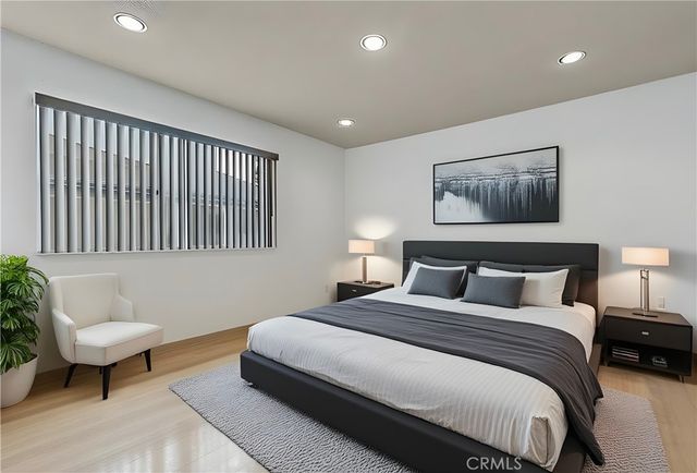 900 W Sierra Madre 44, Azusa, CA 91702