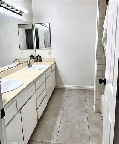 900 W Sierra Madre 44, Azusa, CA 91702