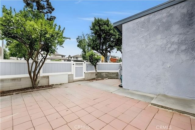 900 W Sierra Madre 44, Azusa, CA 91702