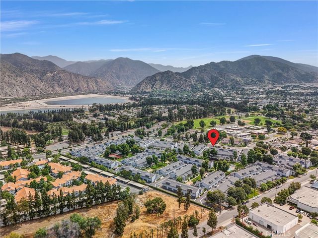 900 W Sierra Madre 44, Azusa, CA 91702