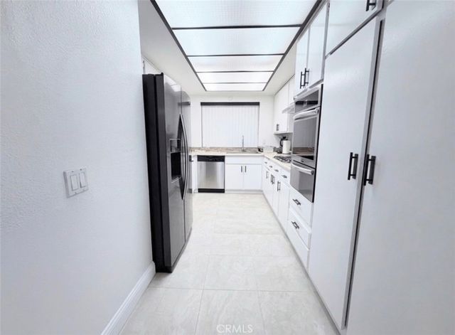900 W Sierra Madre 44, Azusa, CA 91702