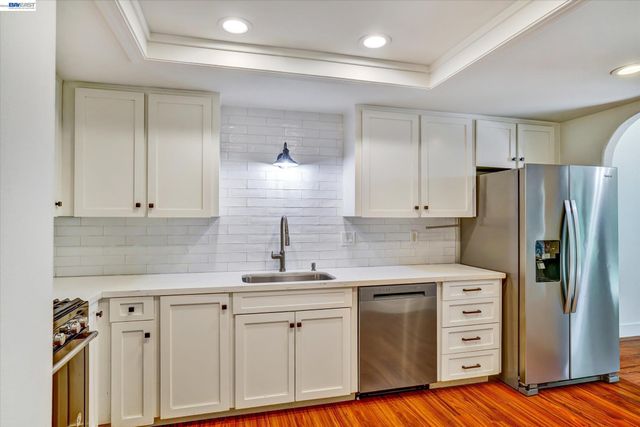 1105 Glengarry Ln, Walnut Creek, CA 94596