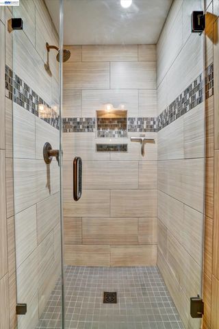 1105 Glengarry Ln, Walnut Creek, CA 94596
