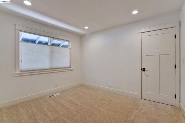 1105 Glengarry Ln, Walnut Creek, CA 94596