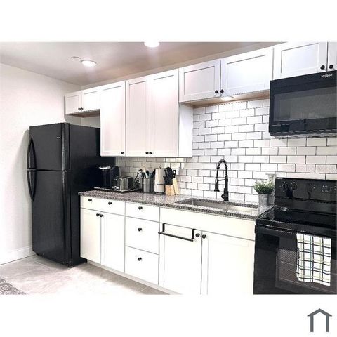 11740 N 17TH STREET 6, Tampa, FL 33612