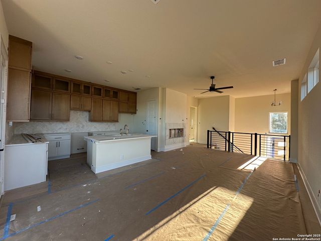 20675 Huebner Rd Unit 605, San Antonio, TX 78258