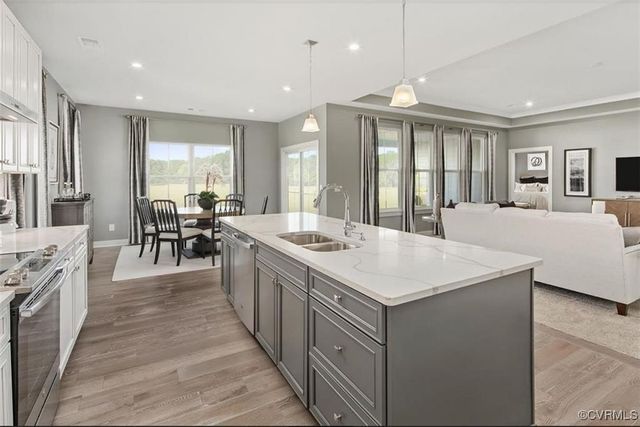 3 Buckrudy Ter, Chesterfield, VA 23838