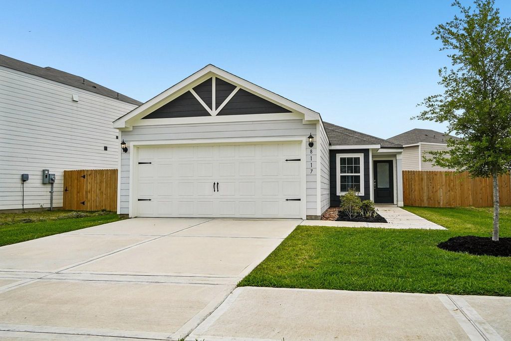 8117 Sunberry Shadow Drive, Houston, TX 77016