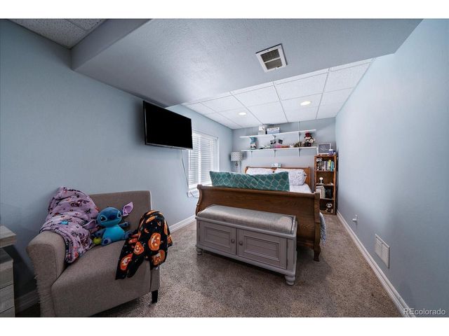9785 Wedgewood Dr, Littleton, CO 80126