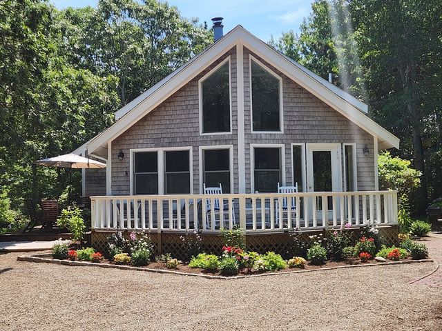 58 Road To The Plains, Edgartown, MA 02539