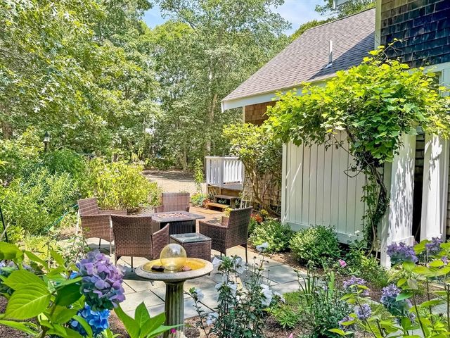 58 Road To The Plains, Edgartown, MA 02539