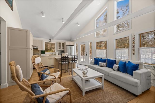 58 Road To The Plains, Edgartown, MA 02539