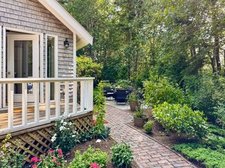 58 Road To The Plains, Edgartown, MA 02539