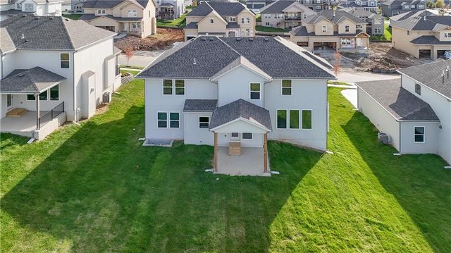 2761 W Park Street, Olathe, KS 66061