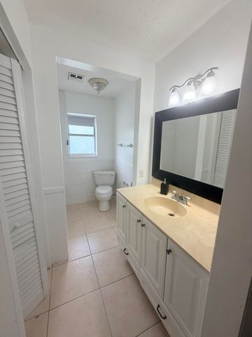 2855 BOSTON Court, Lake Worth, FL 33462