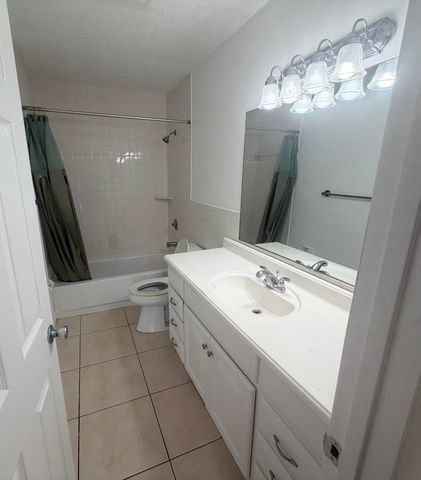 2855 BOSTON Court, Lake Worth, FL 33462