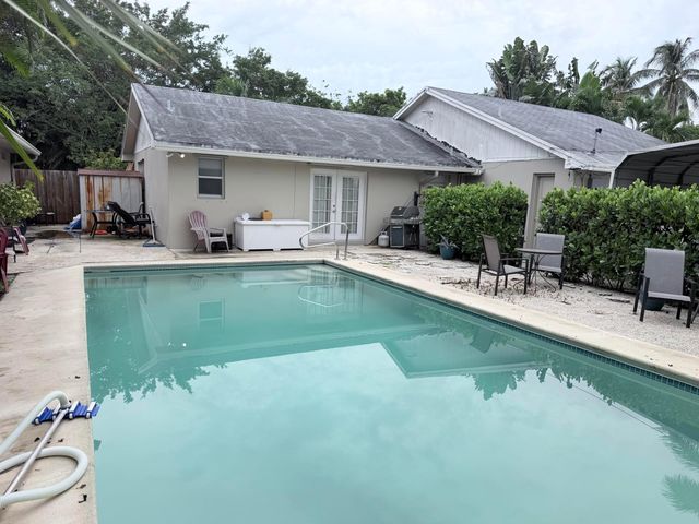 2855 BOSTON Court, Lake Worth, FL 33462