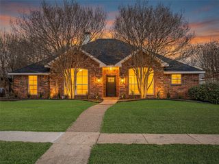 3525 Sailmaker Lane, Plano, TX 75023