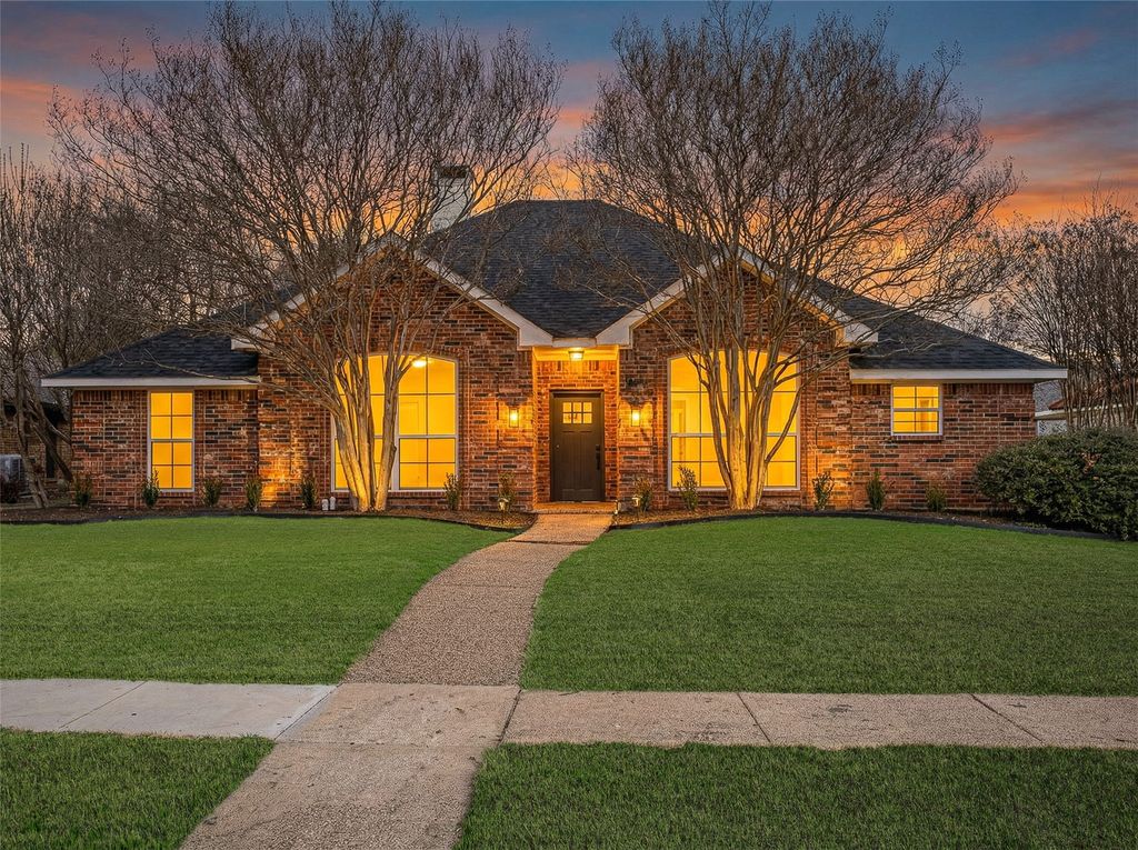 3525 Sailmaker Lane, Plano, TX 75023