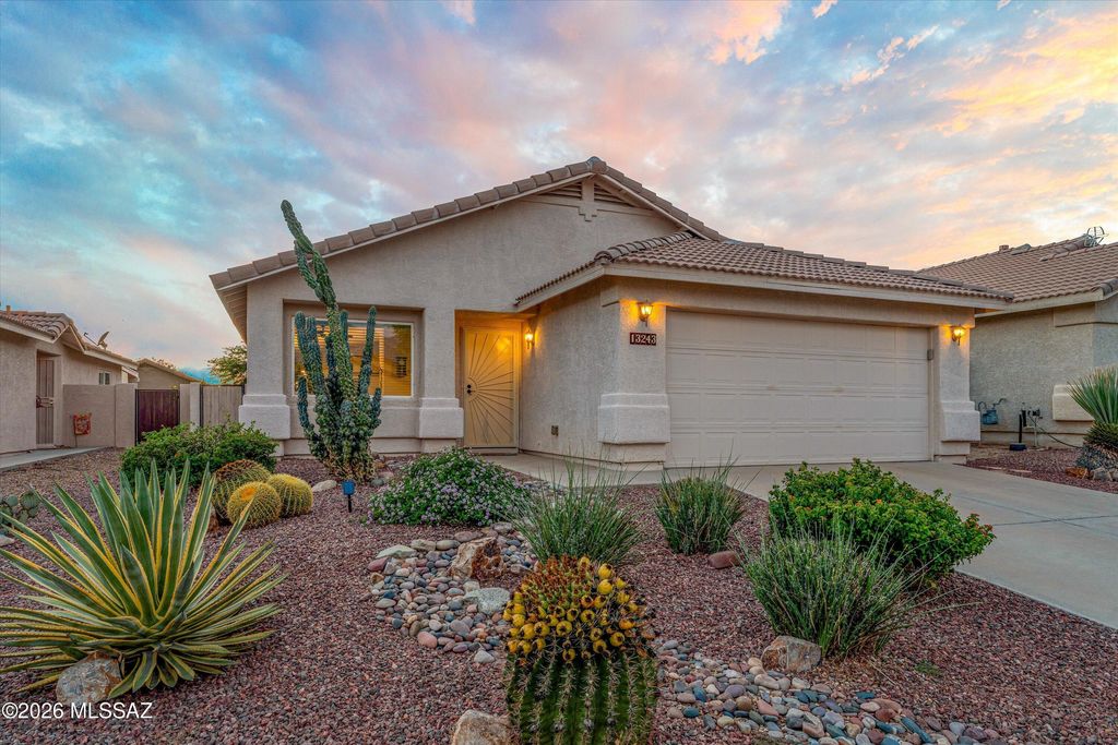 13243 N Mortar Pestle Court, Oro Valley, AZ 85755