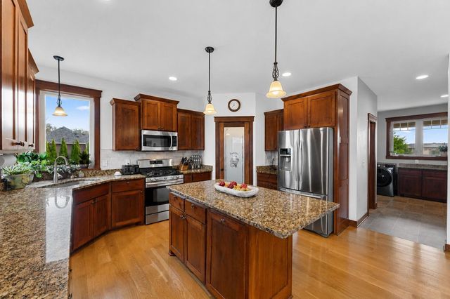 25188 Firefly Avenue, Wyoming, MN 55092