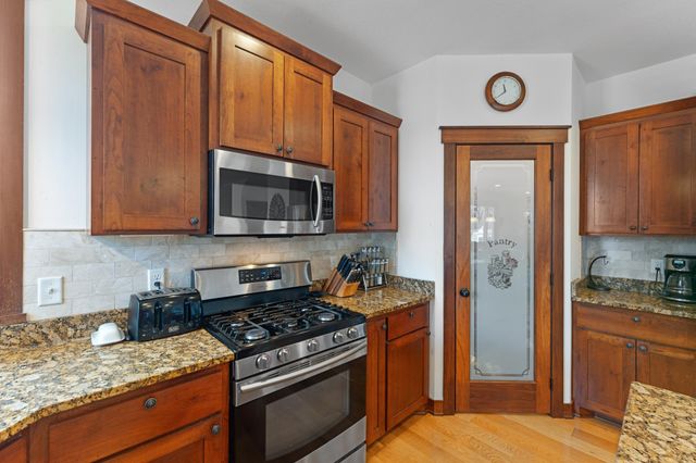 25188 Firefly Avenue, Wyoming, MN 55092