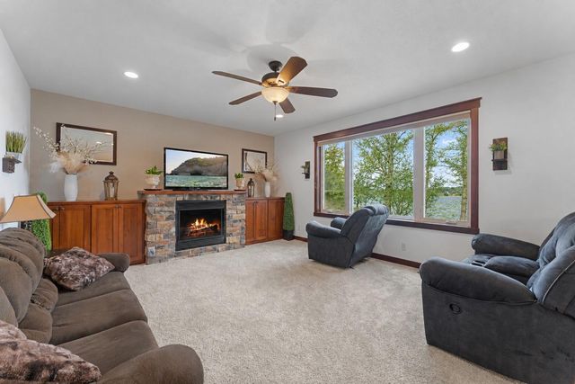 25188 Firefly Avenue, Wyoming, MN 55092