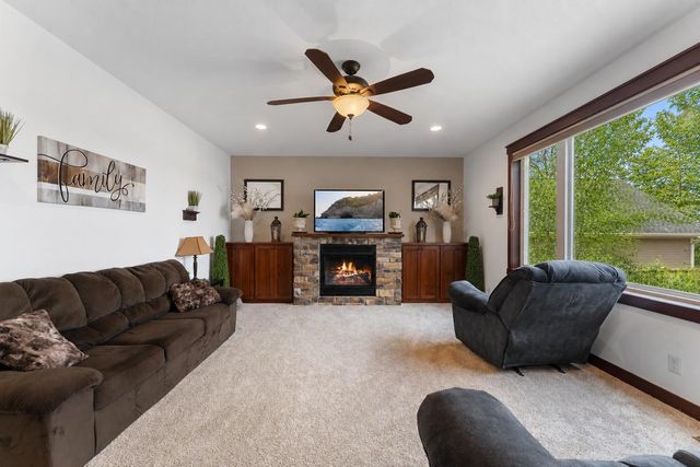 25188 Firefly Avenue, Wyoming, MN 55092