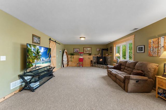 25188 Firefly Avenue, Wyoming, MN 55092