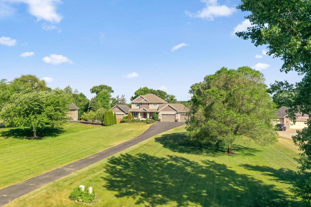 25188 Firefly Avenue, Wyoming, MN 55092 — photo 2