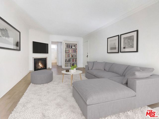 1538 11th Street 3, Santa Monica, CA 90401