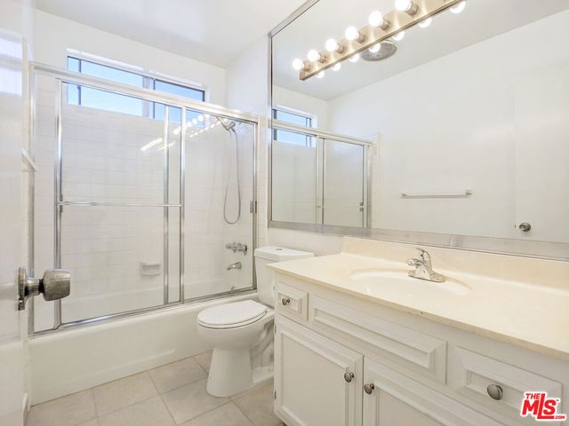 1538 11th Street 3, Santa Monica, CA 90401