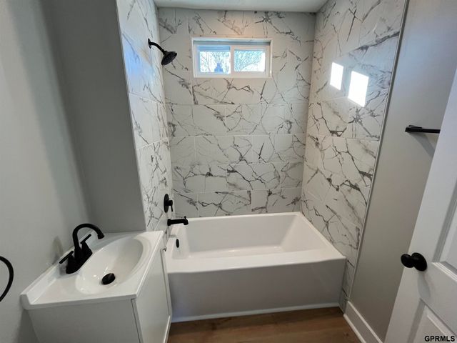 3422 Charles Street, Omaha, NE 68131