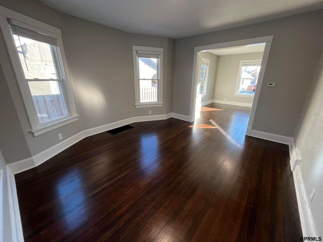 3422 Charles Street, Omaha, NE 68131