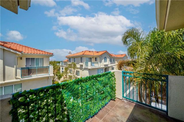 4489 Spencer Street 224, Torrance, CA 90503