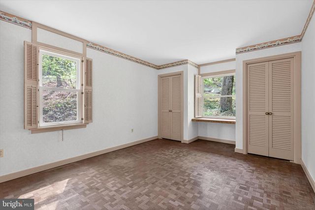 9 BROWNSTONE DR, Hershey, PA 17033