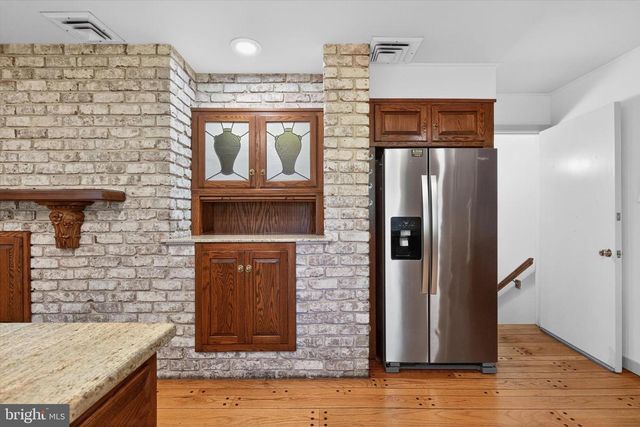 9 BROWNSTONE DR, Hershey, PA 17033