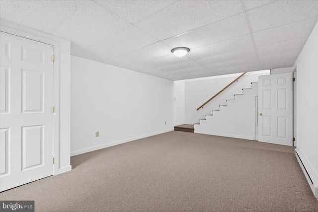 9 BROWNSTONE DR, Hershey, PA 17033