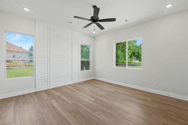 23 Kingdom Ct, Goddard, KS 67052
