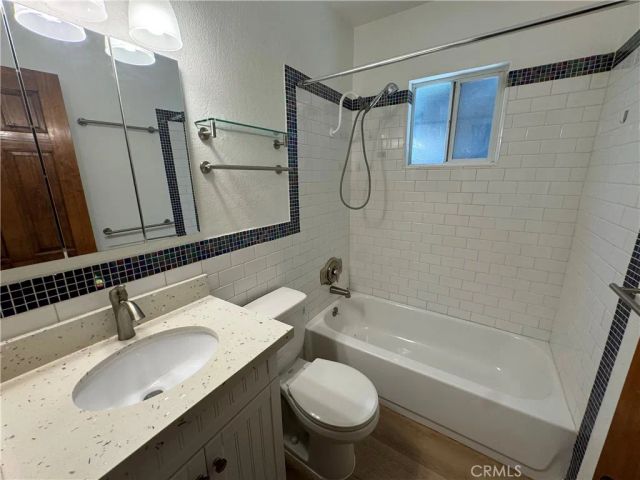 2022 Dawson Avenue, Signal Hill, CA 90755