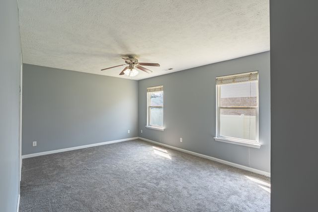 1214 Timber Creek Dr, Murfreesboro, TN 37128