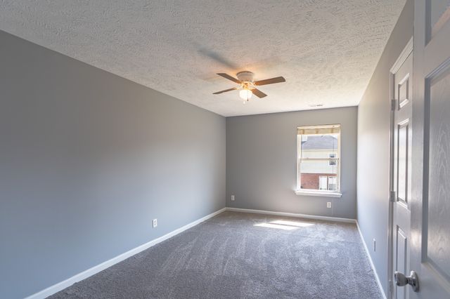 1214 Timber Creek Dr, Murfreesboro, TN 37128