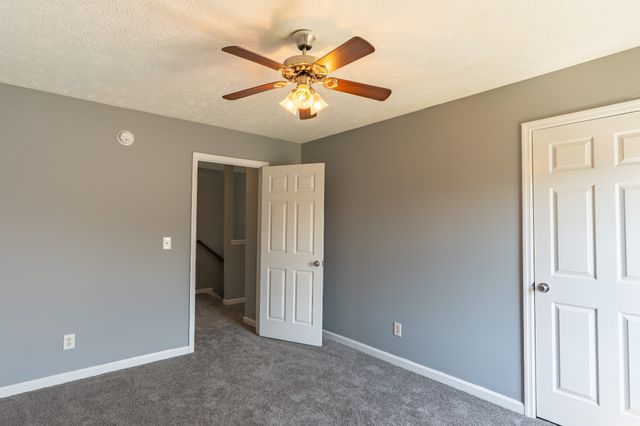 1214 Timber Creek Dr, Murfreesboro, TN 37128