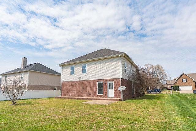 1214 Timber Creek Dr, Murfreesboro, TN 37128