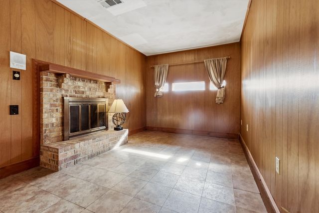 1817 Indian School Road, Garland, TX 75044